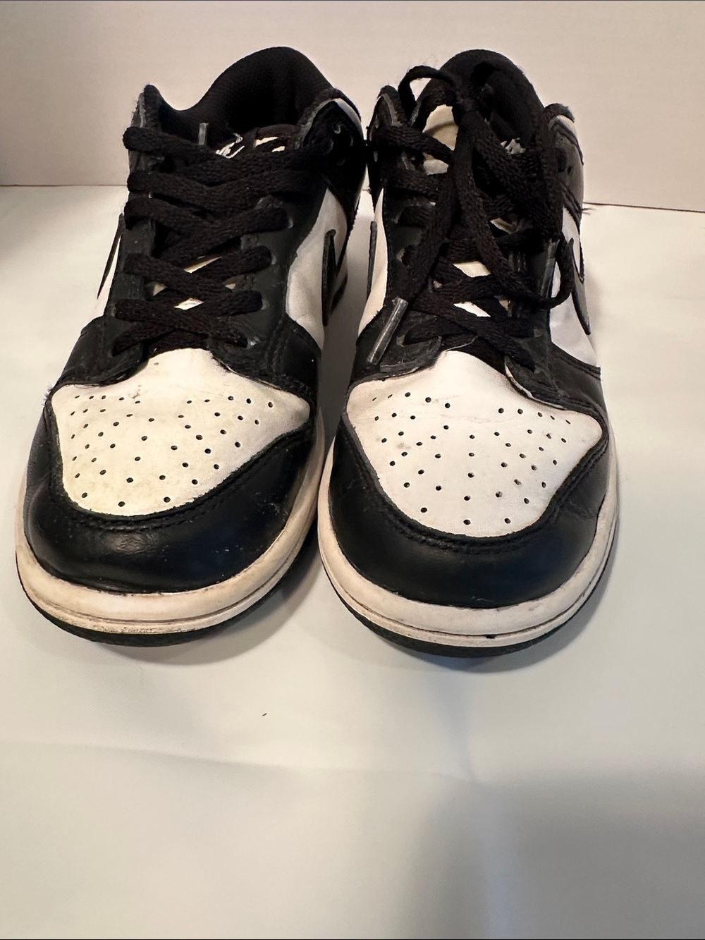 Nike Dunk Low Retro White Black
Panda (PS) Size 4Y (youth) - Picture 9 of 16